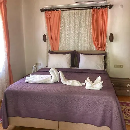 Ipek Hotel 3*